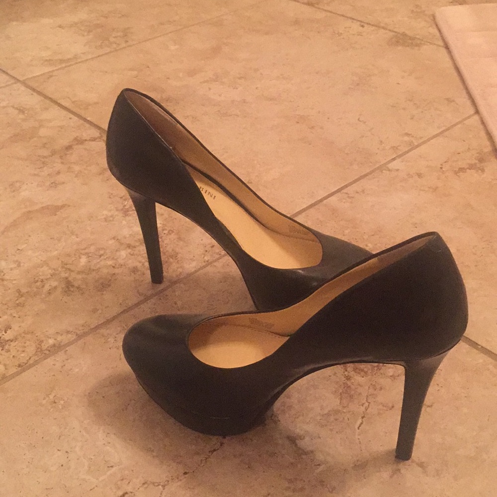 Black heels